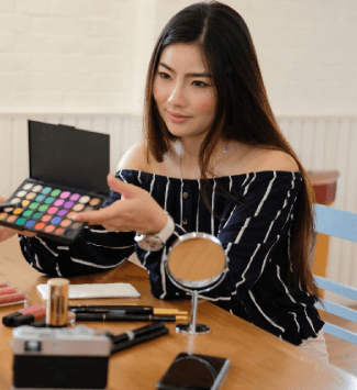 How a Makeup Artist course can take your career to heights