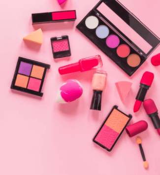 Everything You Need to Know to Create a Professional Makeup Kit